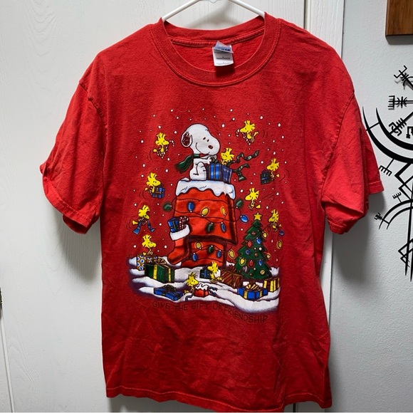 PEANUTS Christmas Snoopy Woodstock GIVE THE GIFT OF FRIENDSHIP Red Vintage large - Picture 1 of 6